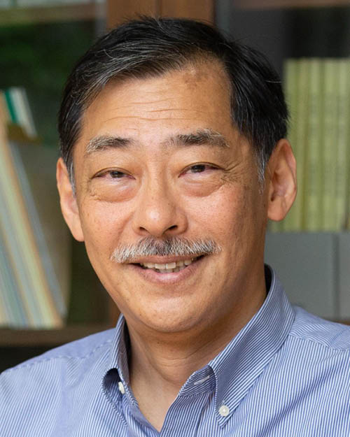 Headshot of Takeshi Iwatsubo